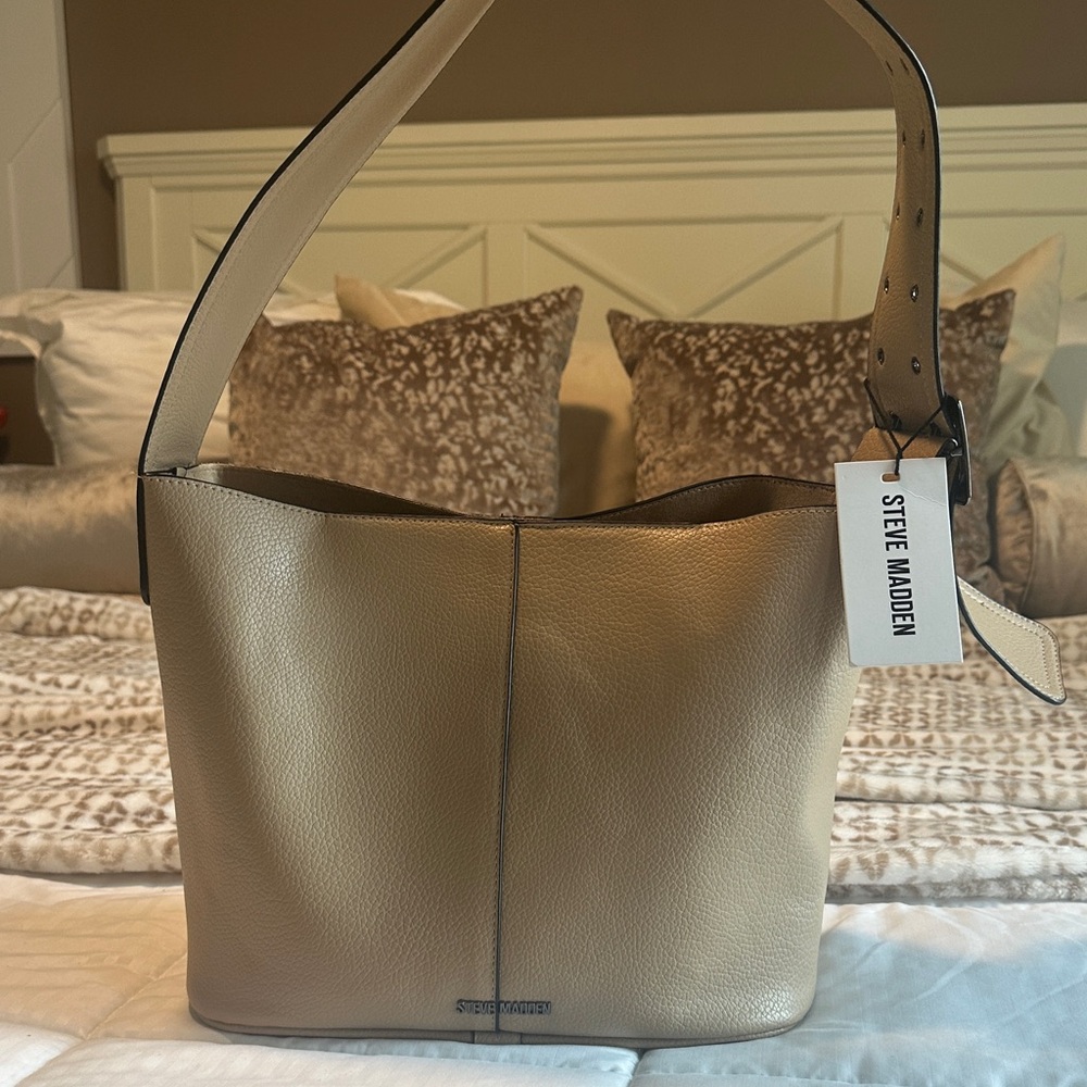 Steve Madden Beige Shoulder Bag